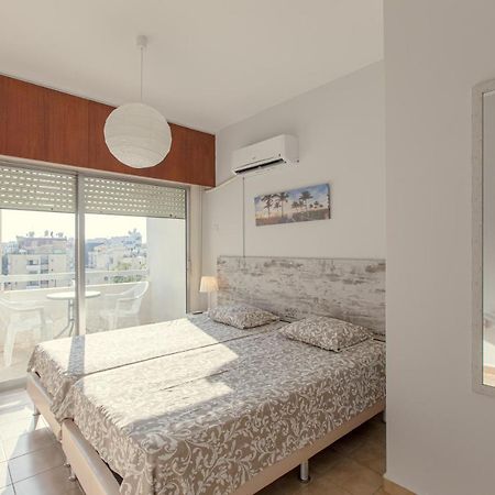 Furnished Seafront Studio 拉纳卡 外观 照片