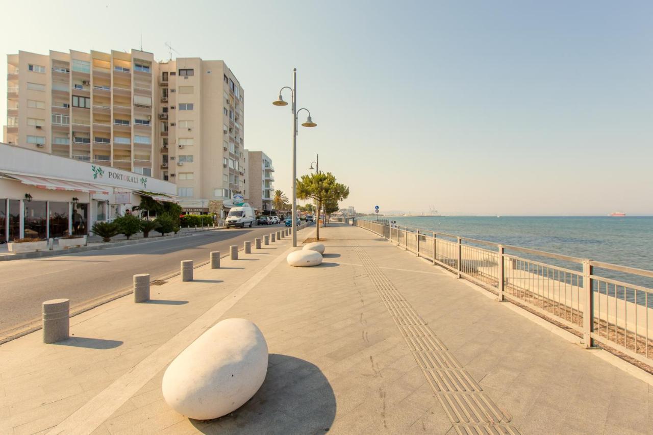 Furnished Seafront Studio 拉纳卡 外观 照片