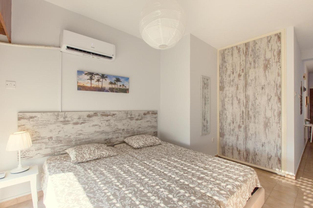 Furnished Seafront Studio 拉纳卡 外观 照片